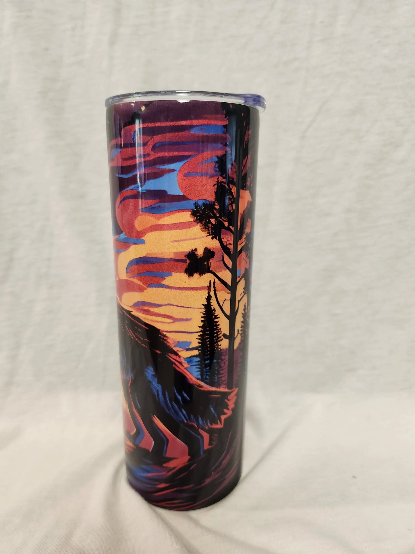 Wolf and Moon 20oz Tumbler DisAnDat